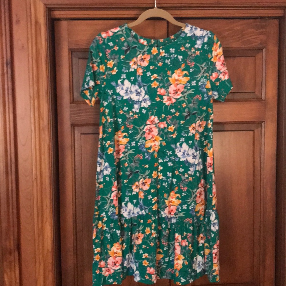 Floral short sleeve dress